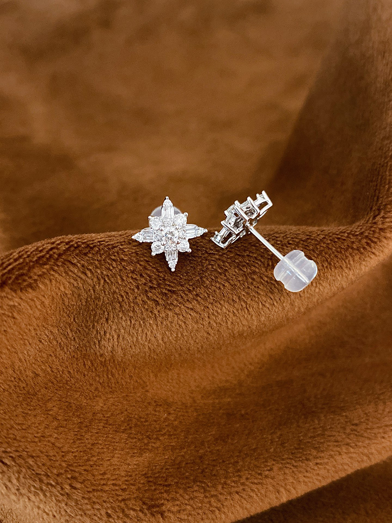 KUGG 100% 18K White Gold Earri - đánh giá và giá Diamond Stud Earrings