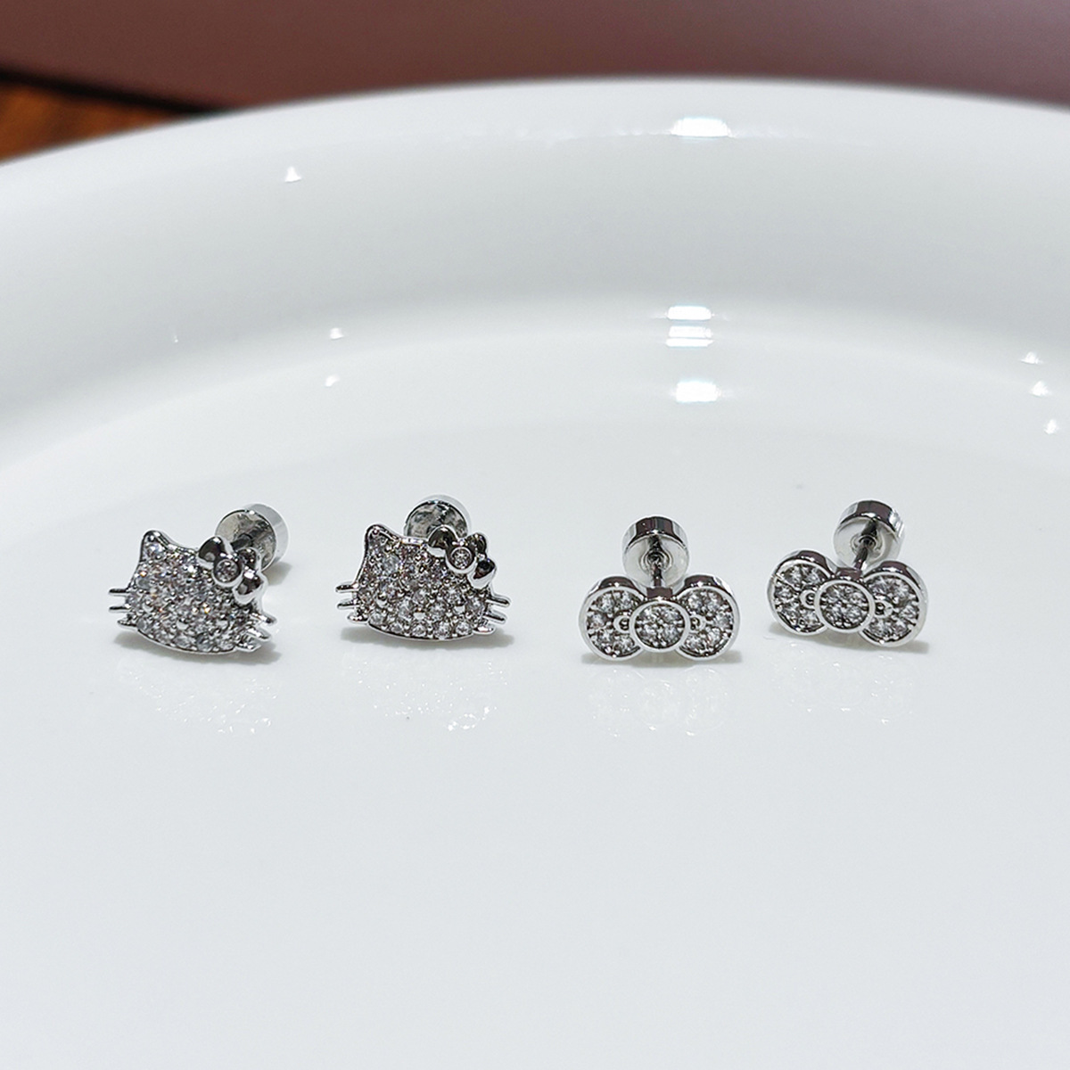 Stainless steel super flash fu - đánh giá và giá Diamond Stud Earrings