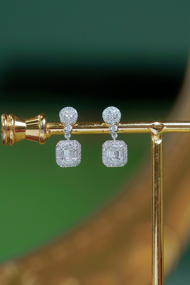 KUGG 100% 18K White Gold Earri - đánh giá và giá Diamond Stud Earrings